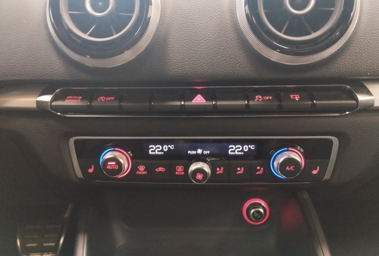 Audi S3 SPORTBACK 2.0 TFSI 300ch quattro S tronic