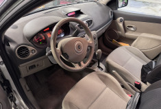 RENAULT CLIO III 1.6 i 111 CH BOITE AUTO 5 PORTES