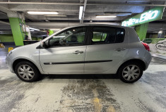 RENAULT CLIO III 1.6 i 111 CH BOITE AUTO 5 PORTES