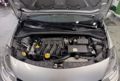 RENAULT CLIO III 1.6 i 111 CH BOITE AUTO 5 PORTES