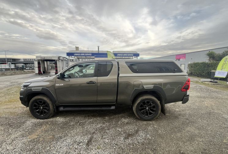 TOYOTA HILUX 2.8 D-4D X-Tra Cabine Invincible 4WD 45592HT