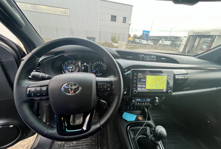 TOYOTA HILUX 2.8 D-4D X-Tra Cabine Invincible 4WD 45592HT