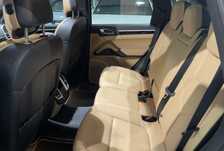 Porsche CAYENNE 3.0 TDI V6 245 ch Platinum Edition