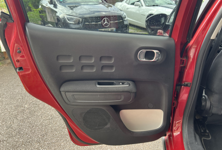 Citroën C3  III 1.2 THP 110 cv SHINE BUSINESS
