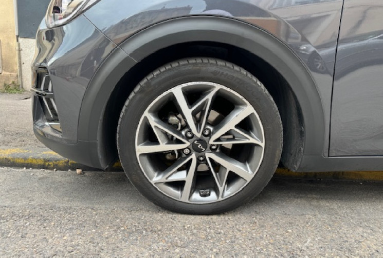 KIA NIRO lounge 1.6 141 cv hybride essence origine France 2em main / carplay / cuir / tel / gps 