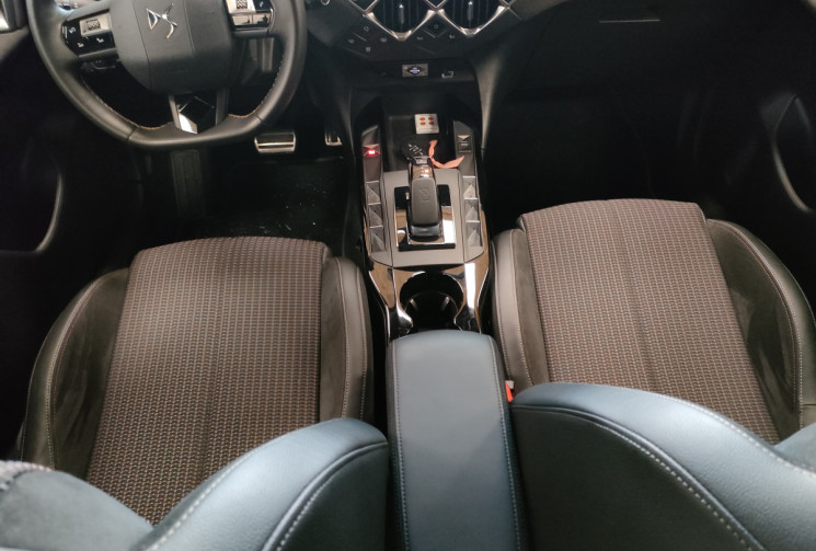 DS DS 3 CROSSBACK  E-Tense Performance Line 136 CH 