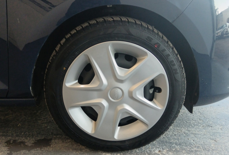 FORD FIESTA VII 85 cv 1.5 TDCI FINITION TREND ENTRETIEN A JOUR ET SUIVI 