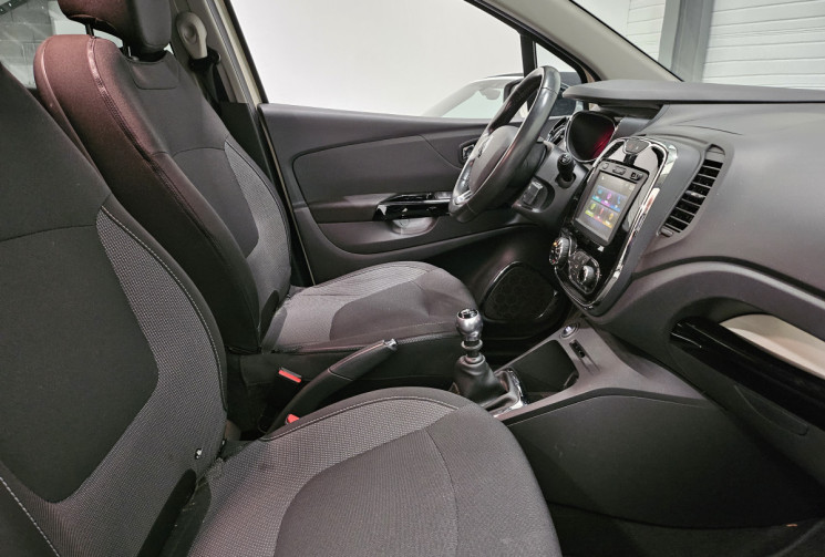 Renault CAPTUR 1.2 tce 120 cv intens / 1° main / suivi renault