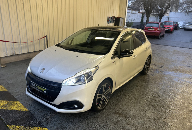PEUGEOT 208 1.5 BlueHdi 100 GT LINE TOIT PANORAMIQUE