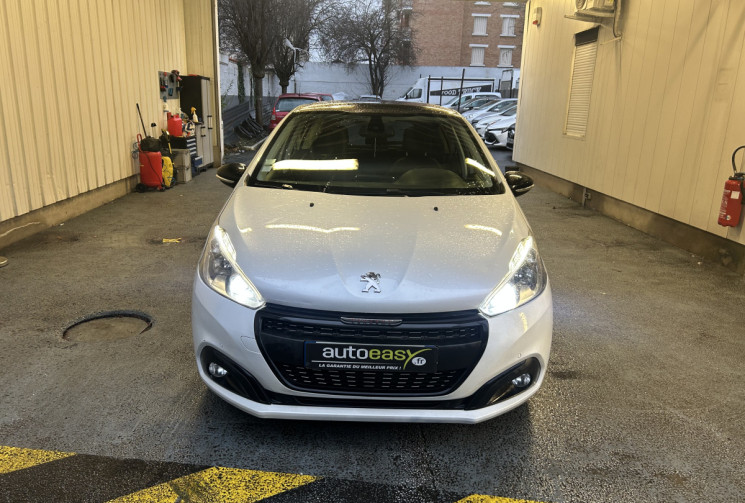 PEUGEOT 208 1.5 BlueHdi 100 GT LINE TOIT PANORAMIQUE