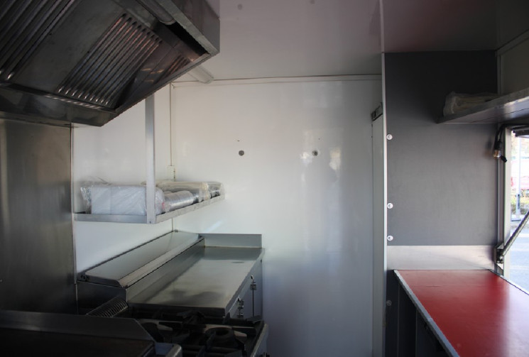 Peugeot BOXER 2.2 hDI  130  FOOD TRUCK   TARIF HT ! EQUIPE !!!!