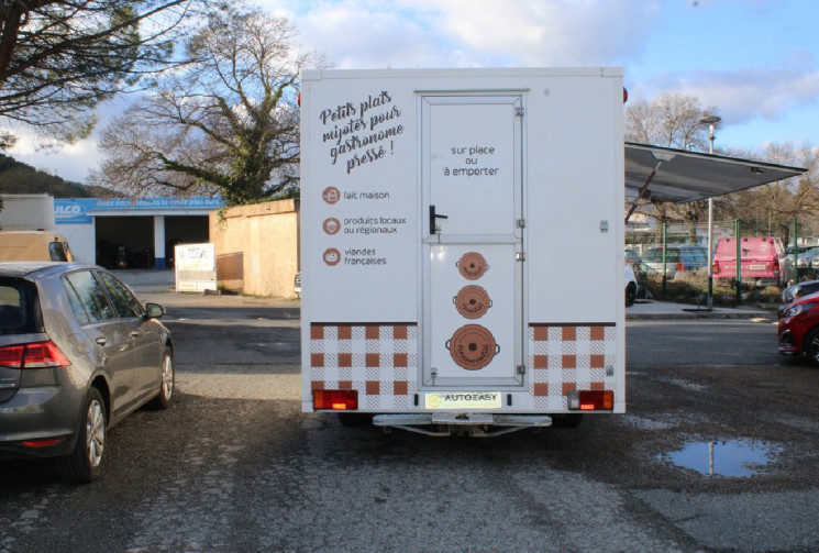 Peugeot BOXER 2.2 hDI  130  FOOD TRUCK   TARIF HT ! EQUIPE !!!!