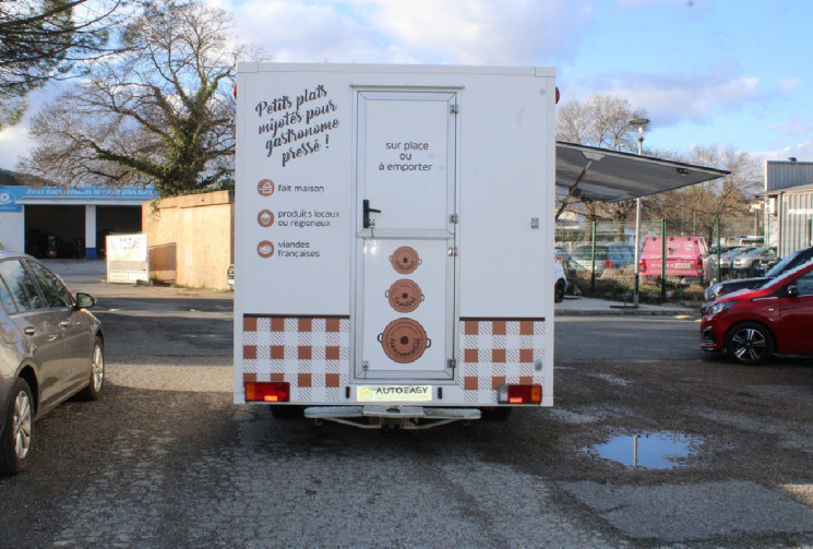 Peugeot BOXER 2.2 hDI  130  FOOD TRUCK   TARIF HT ! EQUIPE !!!!