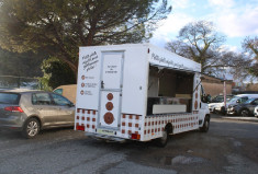 Peugeot BOXER 2.2 hDI  130  FOOD TRUCK   TARIF HT ! EQUIPE !!!!