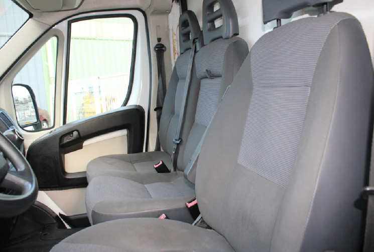 Peugeot BOXER 2.2 hDI  130  FOOD TRUCK   TARIF HT ! EQUIPE !!!!