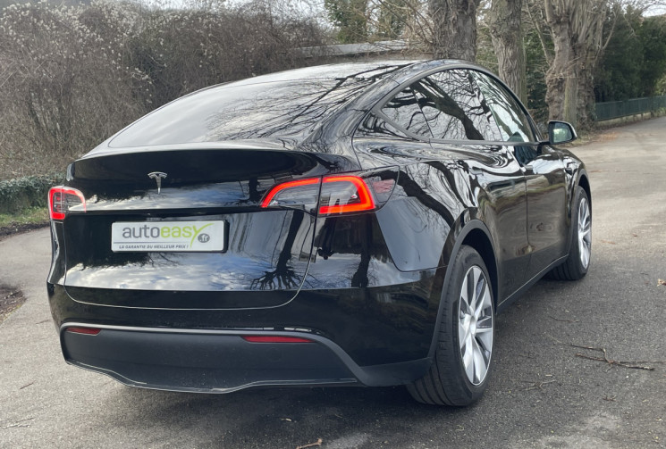 TESLA MODEL Y STANDARD PROPULSION 300 CH //  1ERE MAIN GARANTIE JUSQU'EN 2032 OU 160 000 KM