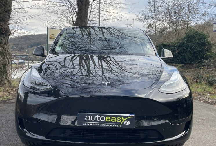 TESLA MODEL Y STANDARD PROPULSION 300 CH //  1ERE MAIN GARANTIE JUSQU'EN 2032 OU 160 000 KM