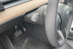 TESLA MODEL Y STANDARD PROPULSION 300 CH //  1ERE MAIN GARANTIE JUSQU'EN 2032 OU 160 000 KM