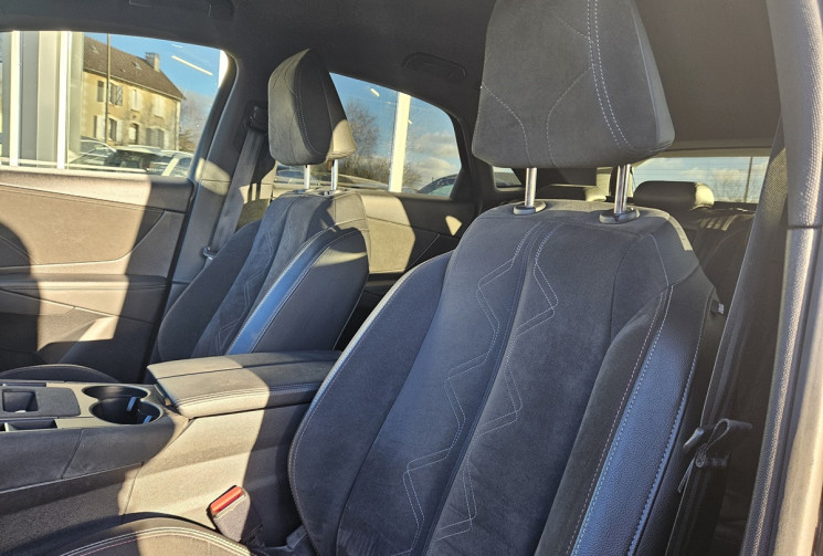DS DS 7 CROSSBACK 1.5 BLUE HDI 130 EAT8 PERFORMANCE LINE