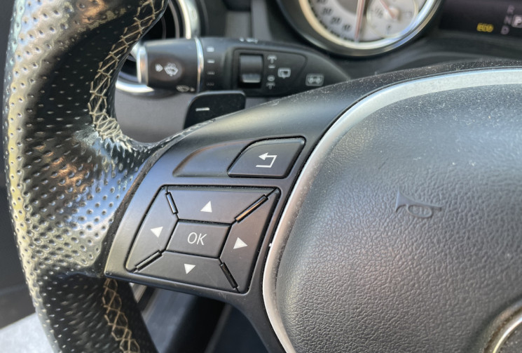 Mercedes GLA 170 cv 220 CDi 7G-DCT SENSATION * Caméra * Sièges Chauffants