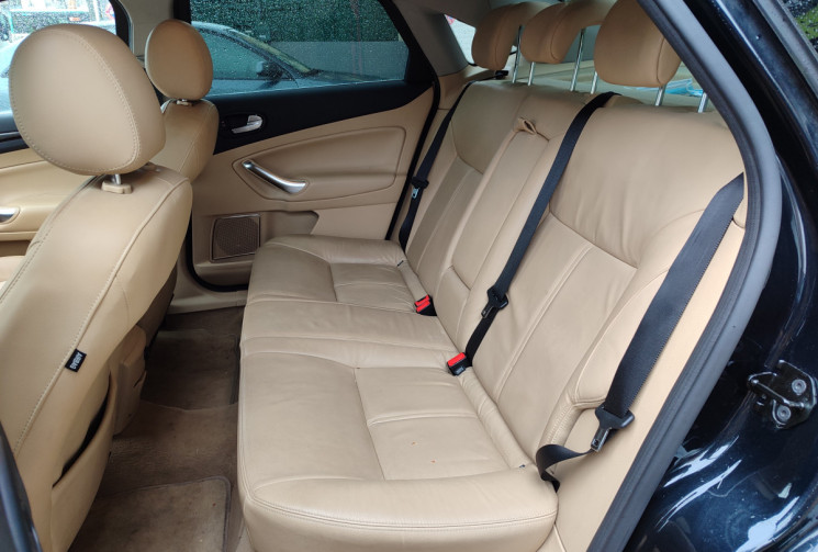 Ford MONDEO 2.0 TDCI GHIA X / 1er Main 