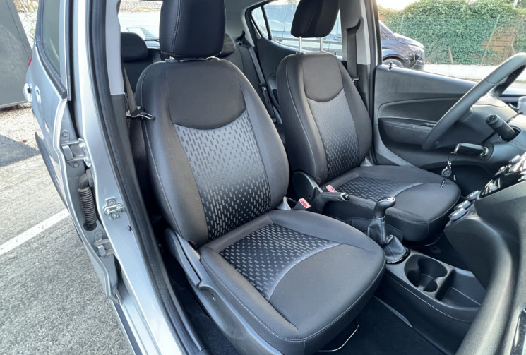 Opel Karl 1.0 73 Rocks / Seulement 6800 km / Climatisation / Carplay / Moteur à Chaine