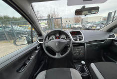 Peugeot 207 1.4 / Trendy /  88 ch  Clim DISTRIB OK