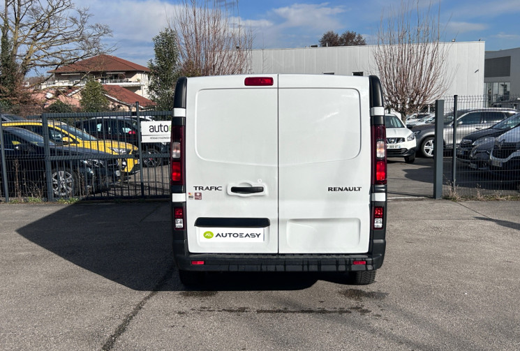Renault TRAFIC 1.6 dCi 120 ch L2H1 CONFORT / 11653HT / 13990TTC