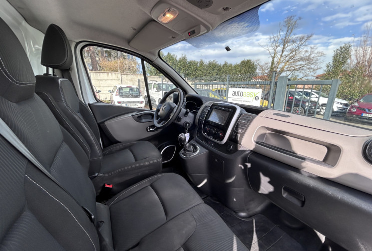 Renault TRAFIC 1.6 dCi 120 ch L2H1 CONFORT / 11653HT / 13990TTC
