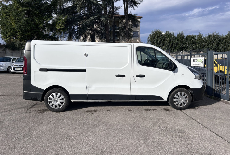 Renault TRAFIC 1.6 dCi 120 ch L2H1 CONFORT / 11653HT / 13990TTC