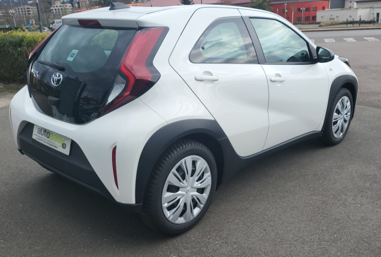 TOYOTA AYGO X 1.0 72CH Active business S-cvt (boite auto)
