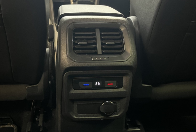 Volkswagen Tiguan II 2.0 TDi 200cv 4Motion DSG7 R LINE / Carplay 