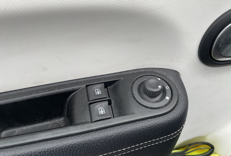 Renault Twingo INTENS 95 cv 0.9 TCe EDC6 S&S * Carplay * Caméra * Boite Auto