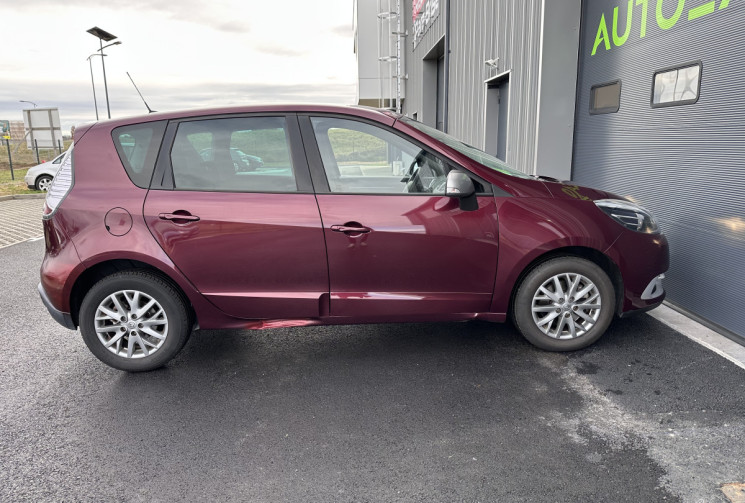RENAULT SCENIC III Phase 2 1.2 TCe 115 cv Energy ZEN - 1ère main - Suivi Renault