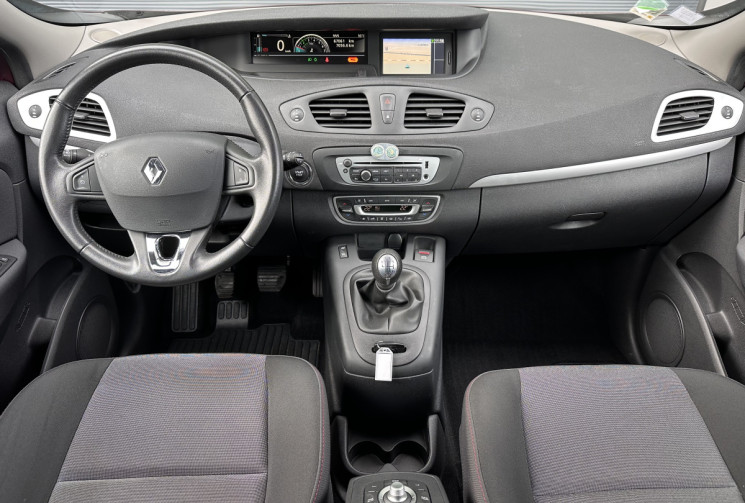 RENAULT SCENIC III Phase 2 1.2 TCe 115 cv Energy ZEN - 1ère main - Suivi Renault