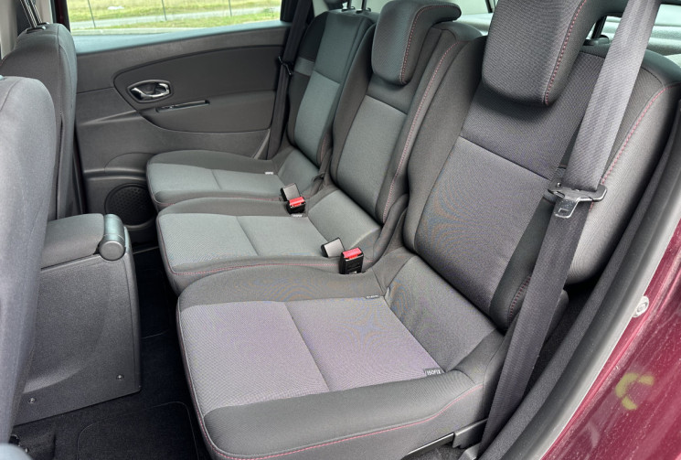 RENAULT SCENIC III Phase 2 1.2 TCe 115 cv Energy ZEN - 1ère main - Suivi Renault