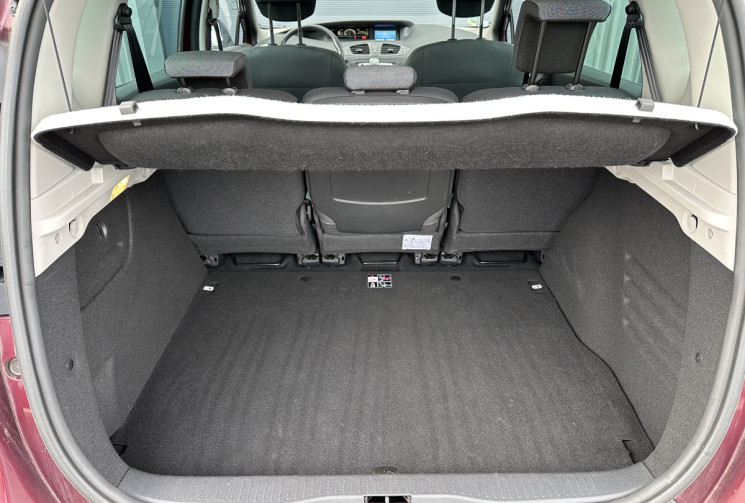 RENAULT SCENIC III Phase 2 1.2 TCe 115 cv Energy ZEN - 1ère main - Suivi Renault