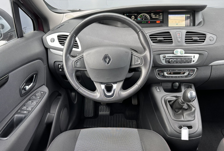 RENAULT SCENIC III Phase 2 1.2 TCe 115 cv Energy ZEN - 1ère main - Suivi Renault