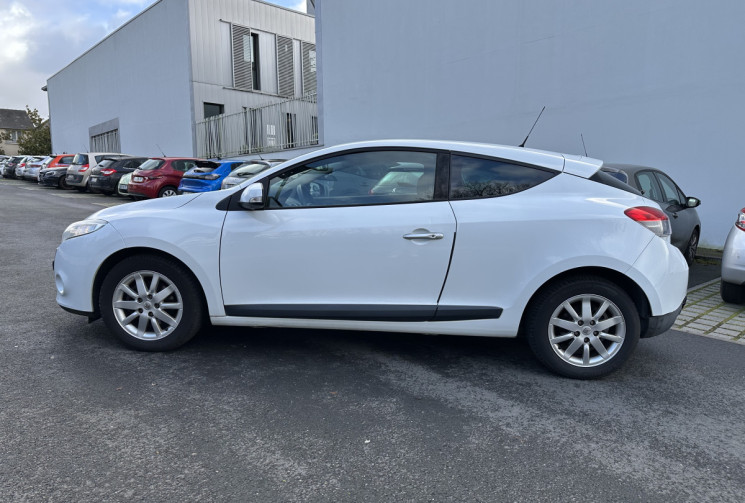 Renault Megane III (D95) 1.5 dCi 110ch FAP Dynamique EDC eco² Euro5