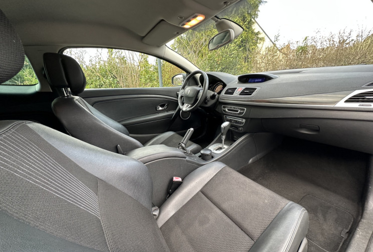 Renault Megane III (D95) 1.5 dCi 110ch FAP Dynamique EDC eco² Euro5