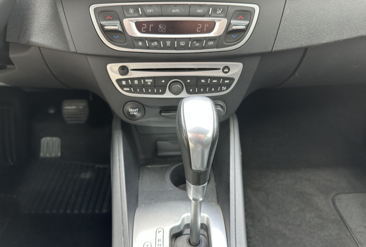 Renault Megane III (D95) 1.5 dCi 110ch FAP Dynamique EDC eco² Euro5