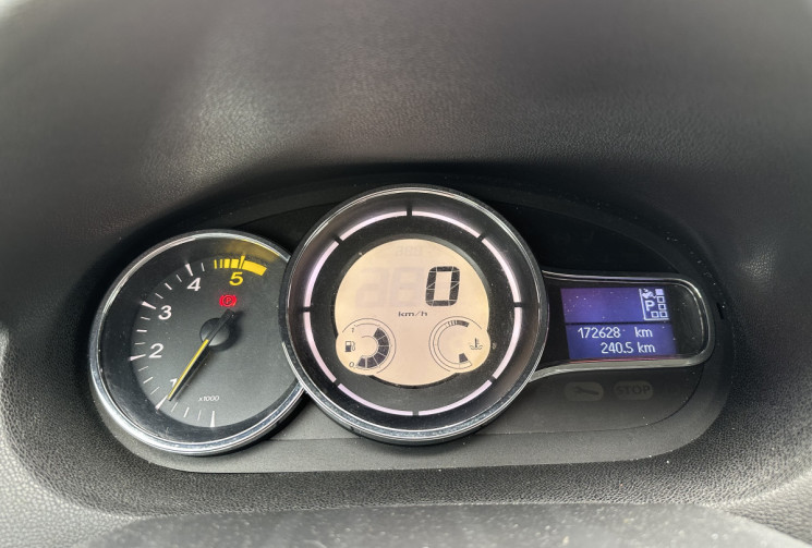 Renault Megane III (D95) 1.5 dCi 110ch FAP Dynamique EDC eco² Euro5