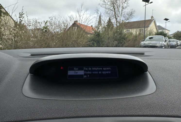 Renault Megane III (D95) 1.5 dCi 110ch FAP Dynamique EDC eco² Euro5