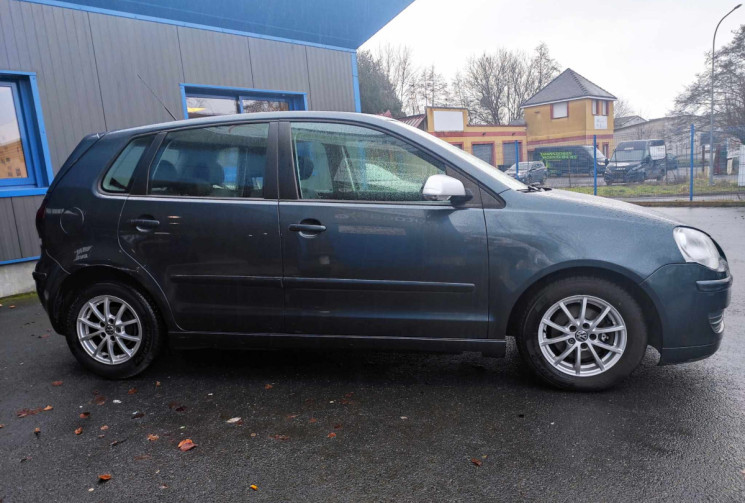 VOLKSWAGEN POLO 9N 1.4 TDI 80 CH BLUEMOTION 5 PORTES CLIM 1ERE MAIN