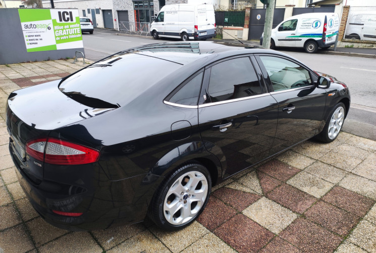 Ford MONDEO 2.0 TDCI GHIA X / 1er Main 