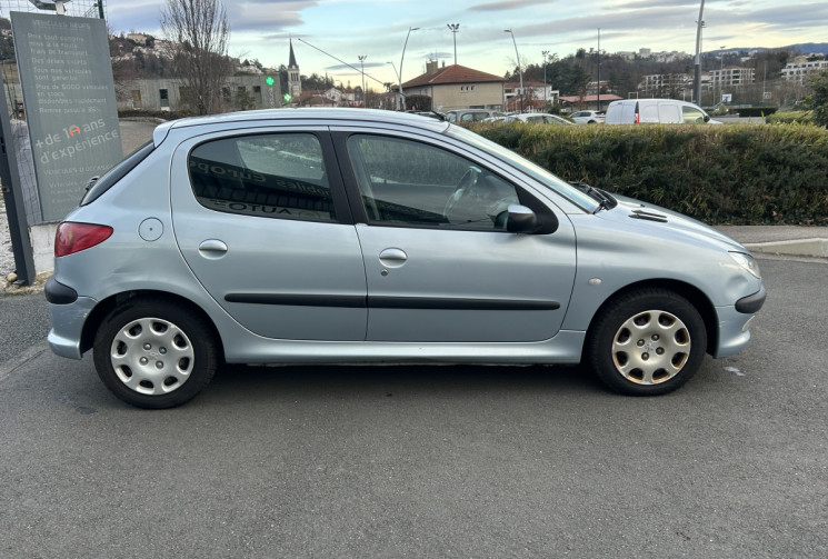 Peugeot 206 1.4 i 16V 90cv