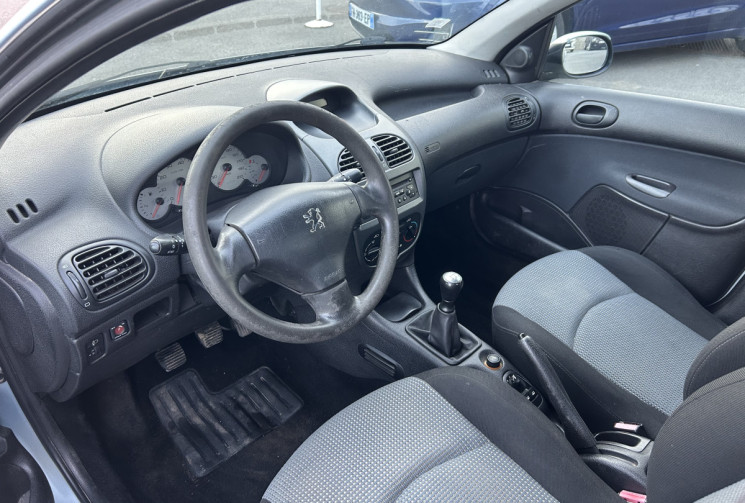 Peugeot 206 1.4 i 16V 90cv