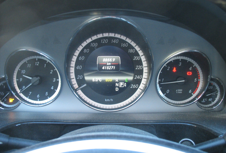 Mercedes CLASSE E BREAK S212 2.1 E 250 CDI / BLUETEC 4-MATIC 4X4 AVANTGARDE