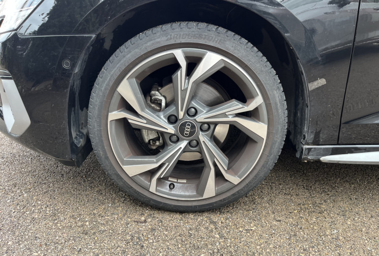 AUDI A3 Sportback IV 35 TDI S TRONIC 150cv BVA / CARPLAY / Sièges chauffants 