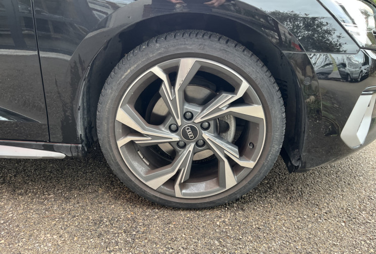 AUDI A3 Sportback IV 35 TDI S TRONIC 150cv BVA / CARPLAY / Sièges chauffants 